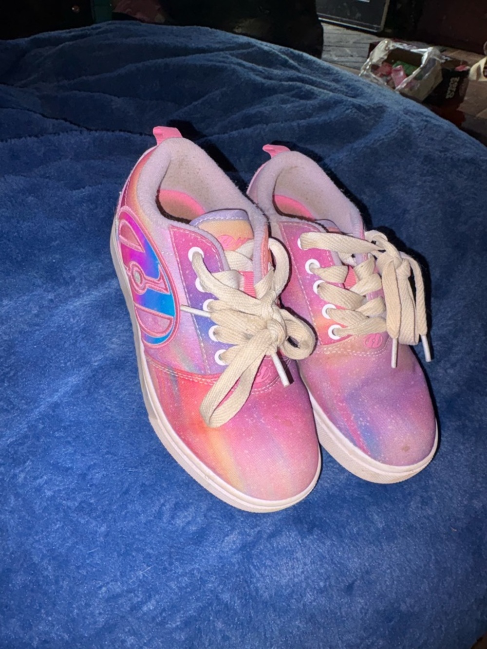 Heelys Girls Gradient Pink Tie-Dye Lace-Up Kids Sneakers